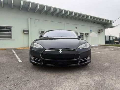 Used 2015 Tesla Model S 85 RWD image 7