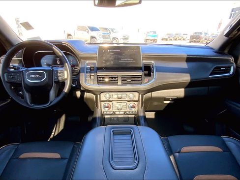 Used 2023 GMC Yukon XL AT4 w/ AT4 Premium Plus Package image 15