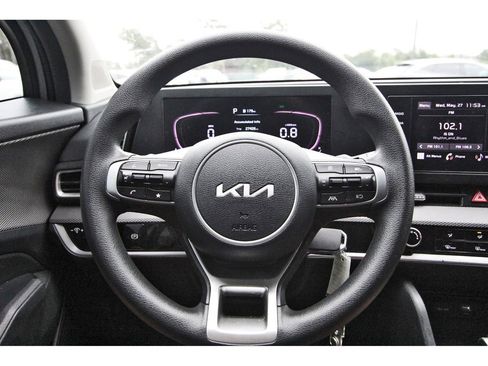 Used 2023 Kia Sportage LX FWD image 14
