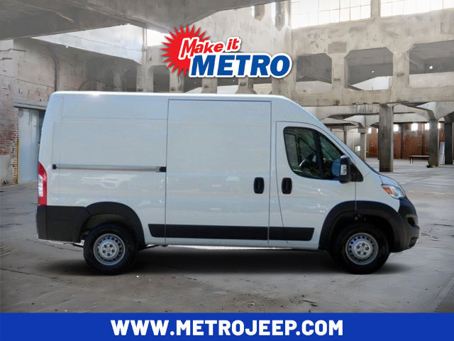 Used 2025 RAM ProMaster 2500 w/ Convenience Group FWD image 1