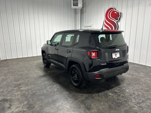 Used 2019 Jeep Renegade Sport AWD/4WD image 2