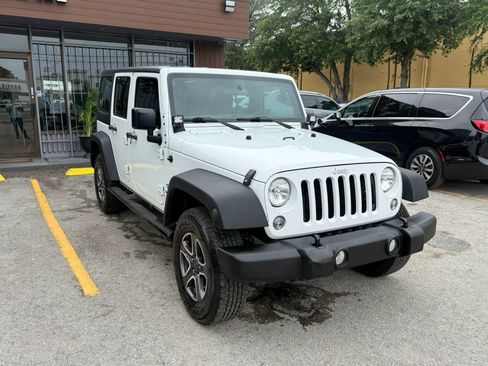 Used 2016 Jeep Wrangler Unlimited Sport AWD/4WD image 3