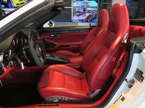 Used 2015 Porsche 911 Turbo S image 14