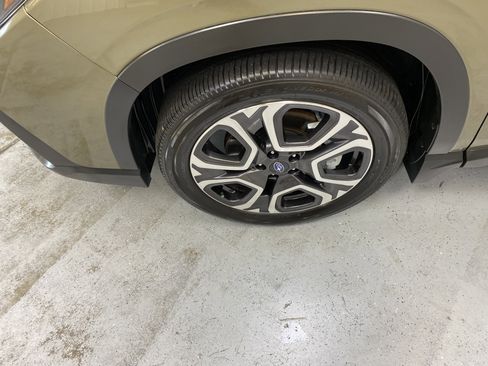 Used 2024 Subaru Ascent Touring w/ Popular Package #2 image 11