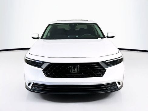 Used 2023 Honda Accord EX image 6