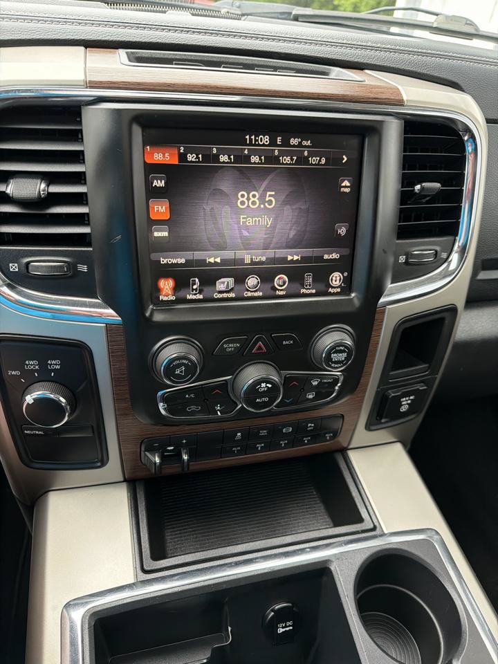 Used 2014 RAM 2500 Laramie w/ Black Appearance Group AWD/4WD image 13