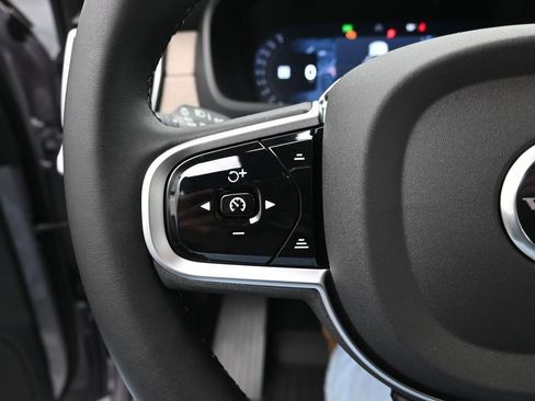 New 2026 Volvo XC90 B6 Plus w/ Protection Package Premier image 13