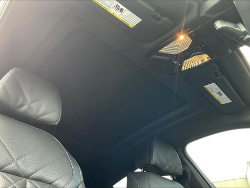 Used 2024 BMW X6 xDrive40i w/ Premium Package image 13