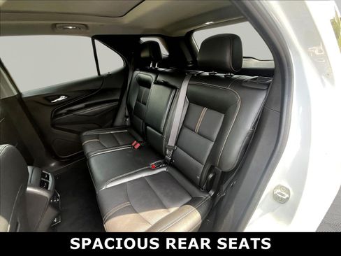 Used 2022 Chevrolet Equinox Premier FWD image 3