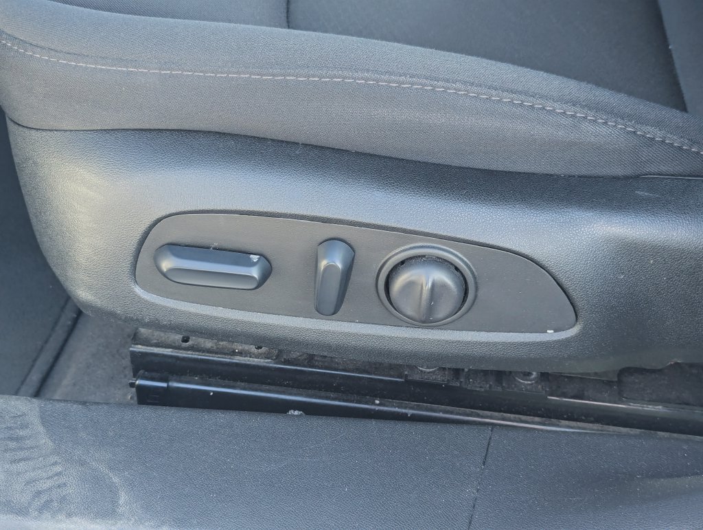 Used 2024 Chevrolet Malibu LT FWD image 27