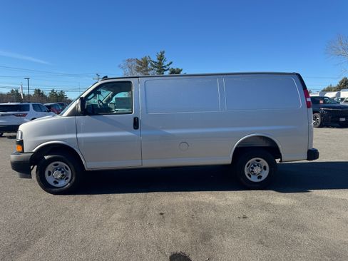 New 2025 Chevrolet Express 2500 w/ Safety Package image 6