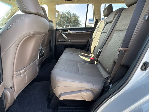 Used 2021 Lexus GX 460 Premium image 15