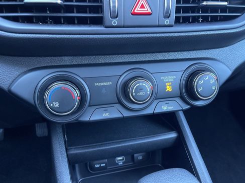 Used 2024 Kia Forte LXS image 12