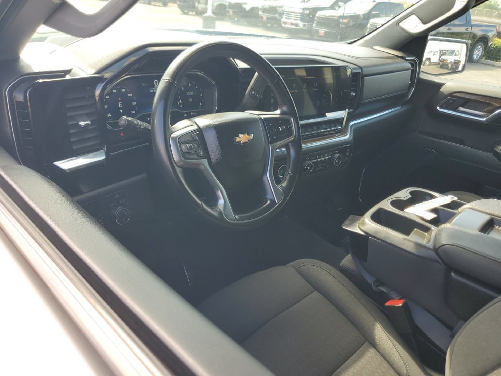 Used 2023 Chevrolet Silverado 1500 LT RWD image 10