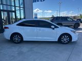Used 2022 Toyota Corolla LE image 4