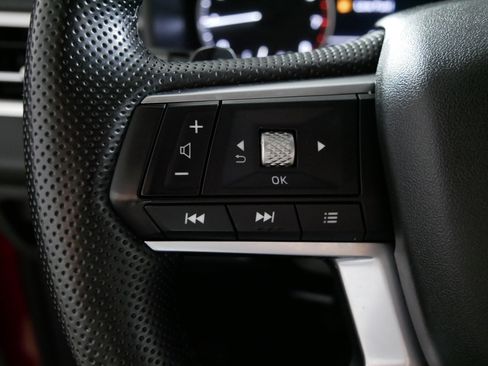 Used 2025 Mitsubishi Outlander SE AWD/4WD image 28