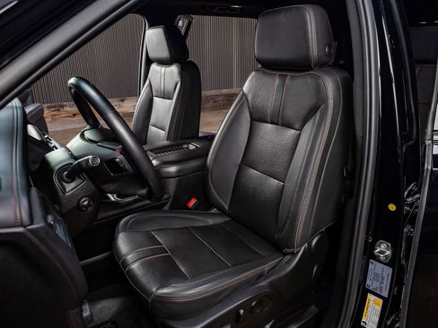 Used 2022 Chevrolet Tahoe RST w/ Luxury Package image 25