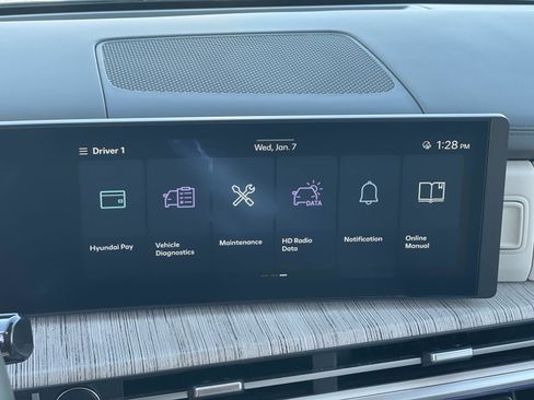 Used 2024 Hyundai Santa Fe Calligraphy image 12