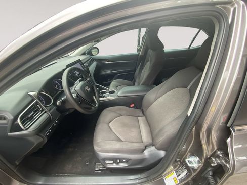 Used 2023 Toyota Camry LE FWD image 8