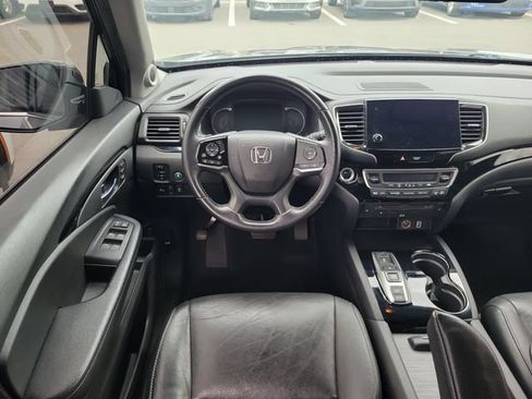 Used 2019 Honda Pilot Touring image 14