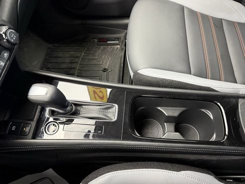 Used 2024 Nissan Kicks SR w/ SR Premium Package image 35