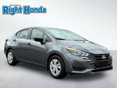 Used 2025 Nissan Versa S w/ Trunk Package FWD image 10
