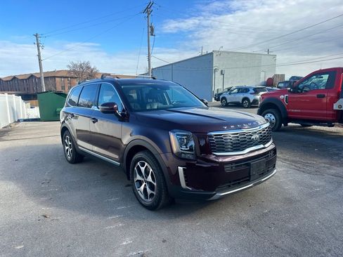 Used 2020 Kia Telluride EX w/ Towing Package image 9