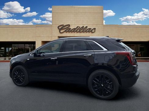 New 2026 Cadillac XT5 Luxury w/ LPO, ONYX Package FWD image 4