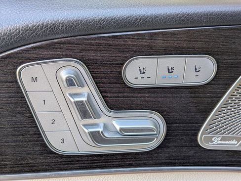 Used 2023 Mercedes-Benz GLS 450 4MATIC image 16