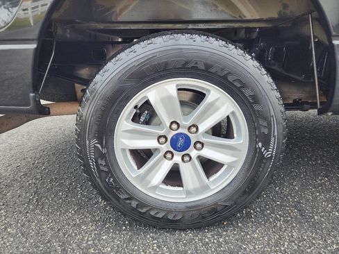 Used 2010 Ford F150 XL image 12