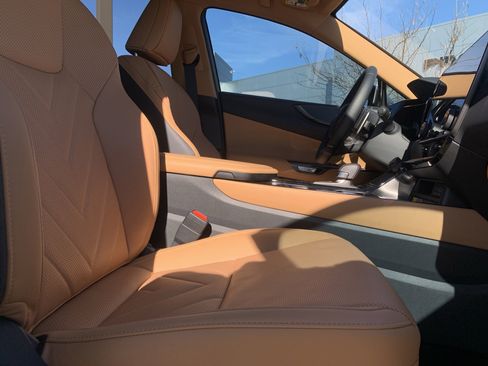 Used 2025 Lexus NX 450h+ AWD w/ Luxury Package image 35