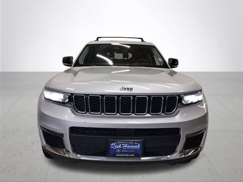 Used 2021 Jeep Grand Cherokee L Limited AWD/4WD image 2