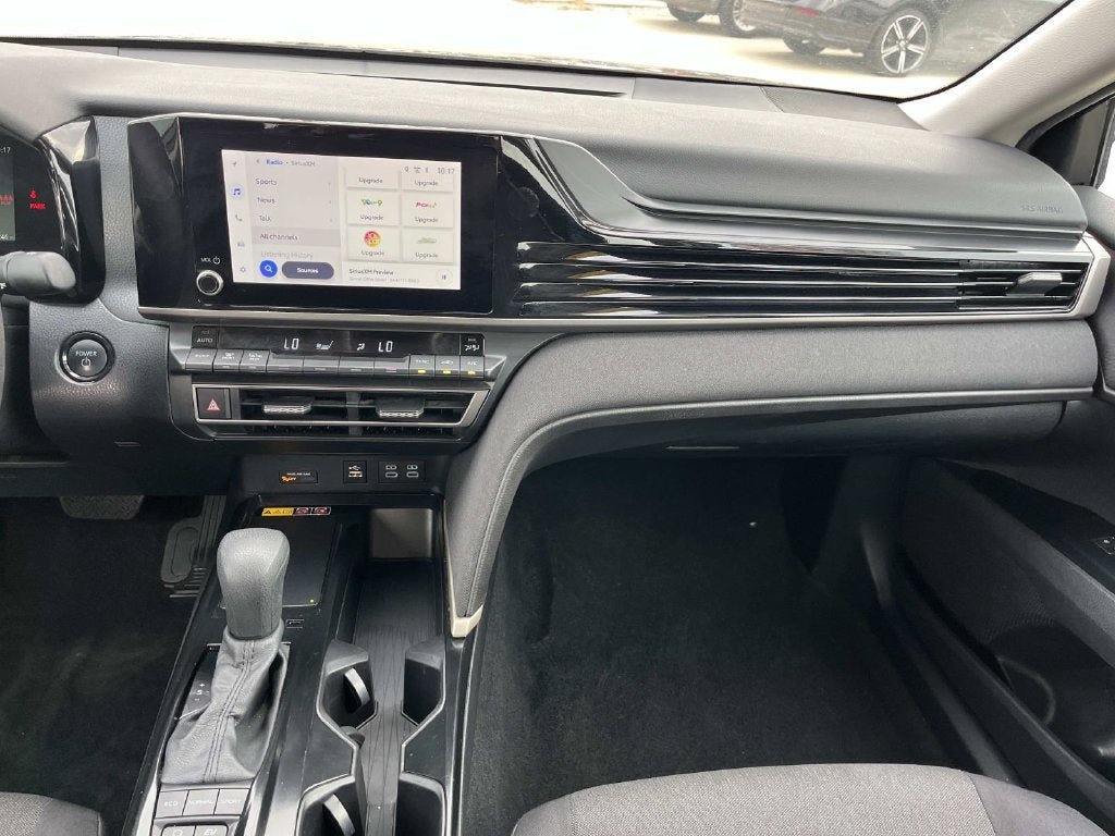 Used 2025 Toyota Camry LE FWD image 11