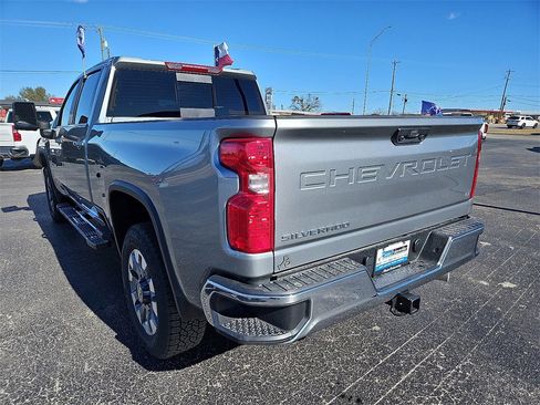 Used 2026 Chevrolet Silverado 2500 LT image 5