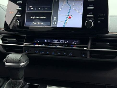 Used 2021 Toyota Sienna XSE image 26