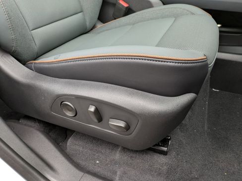 New 2026 GMC Acadia AT4 w/ Luxury Package image 28