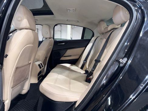 Used 2017 Jaguar XE Prestige image 12