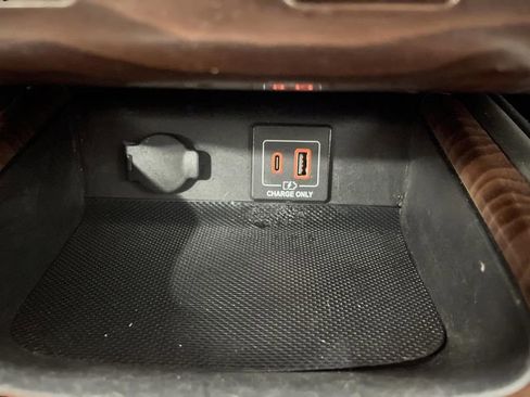 Used 2020 Nissan Pathfinder Platinum image 26