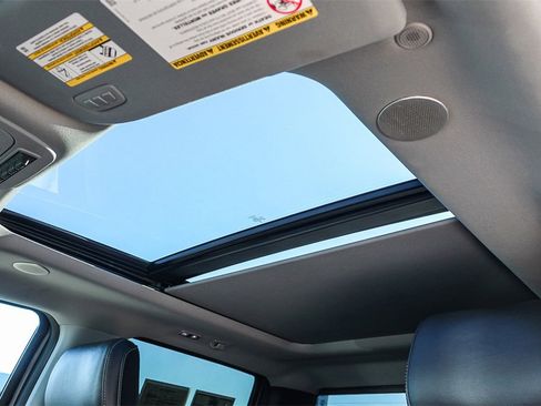 Used 2024 Ford F250 Lariat w/ Lariat Ultimate Package image 31