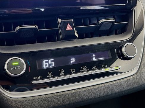 Used 2024 Toyota Corolla LE image 11
