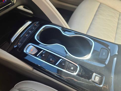 Used 2021 Buick Envision Avenir w/ Technology Package II image 31