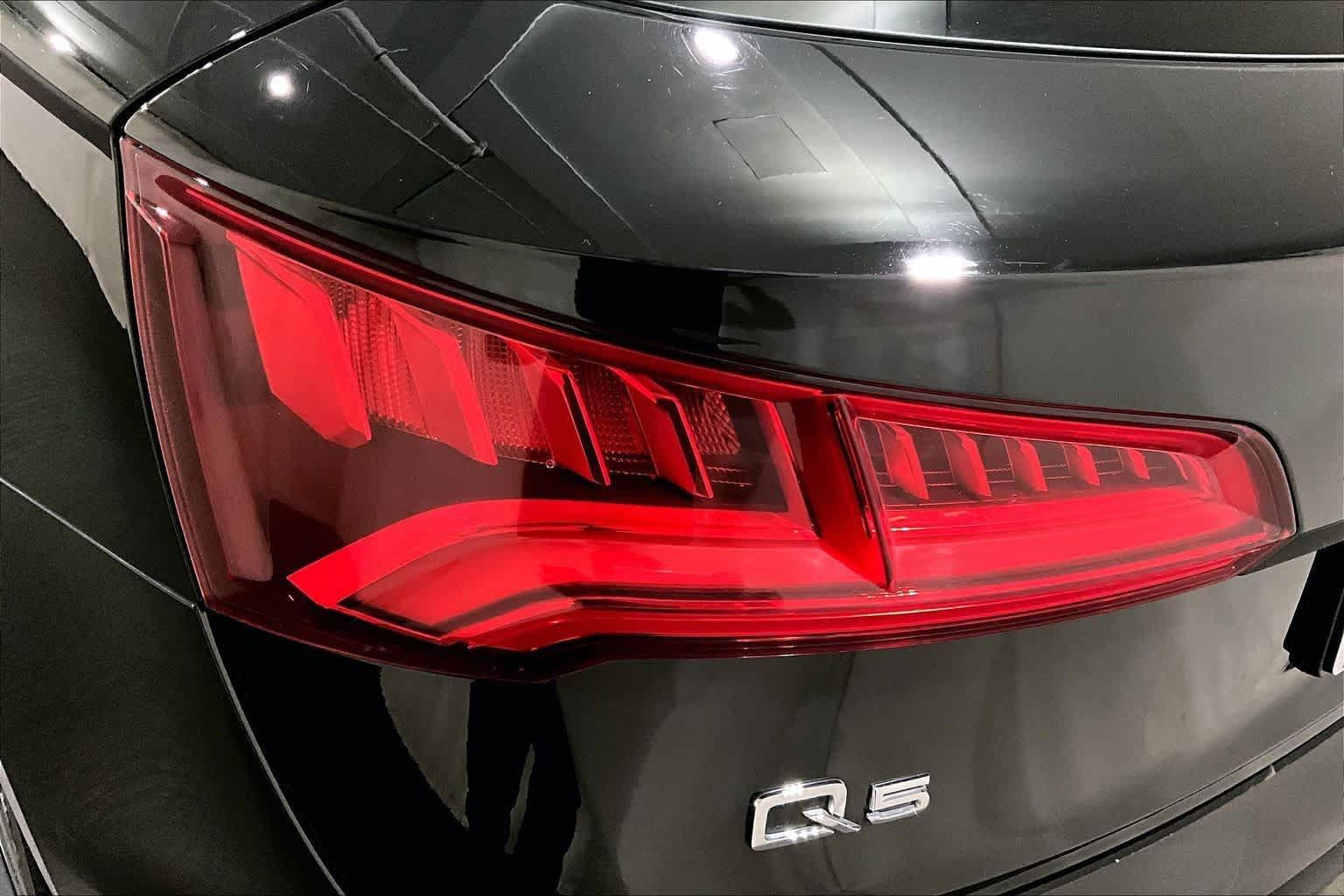 Used 2018 Audi Q5 2.0T Premium Plus w/ Premium Plus Package AWD/4WD image 27