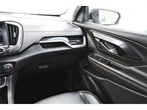 Used 2024 GMC Terrain AT4 w/ Infotainment Package II AWD/4WD image 10