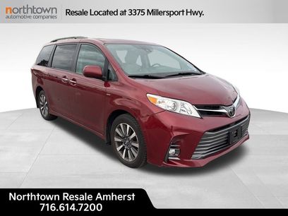 Used 2018 Toyota Sienna XLE