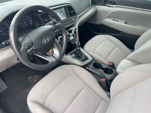 Used 2019 Hyundai Elantra SEL image 10