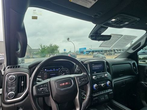 Used 2021 GMC Sierra 1500 AT4 w/ AT4 Value Package AWD/4WD image 16