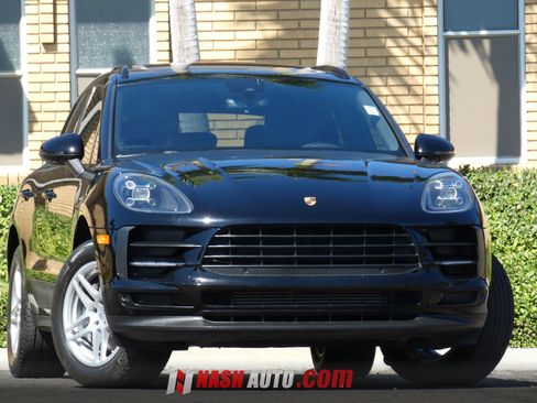 Used 2020 Porsche Macan AWD/4WD image 3