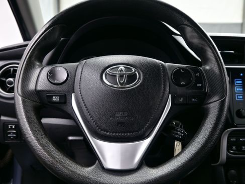 Used 2019 Toyota Corolla LE image 21