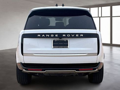 Used 2025 Land Rover Range Rover Autobiography image 4
