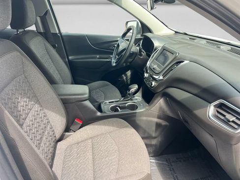 Used 2024 Chevrolet Equinox LT AWD/4WD image 16